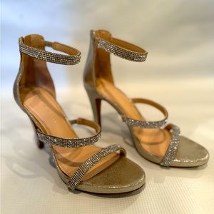 Kelly & Katie Rhinestone and Gold Dressy Heels Size 7